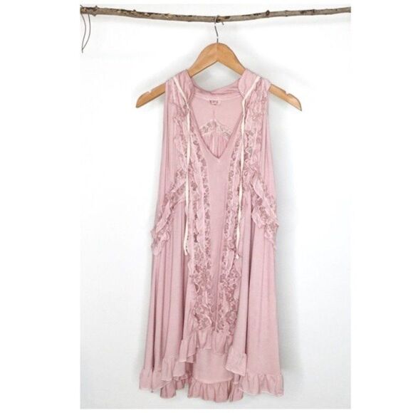 𝅺BOHO Sleeveless Swing Top with Lace - Picture 9 of 13